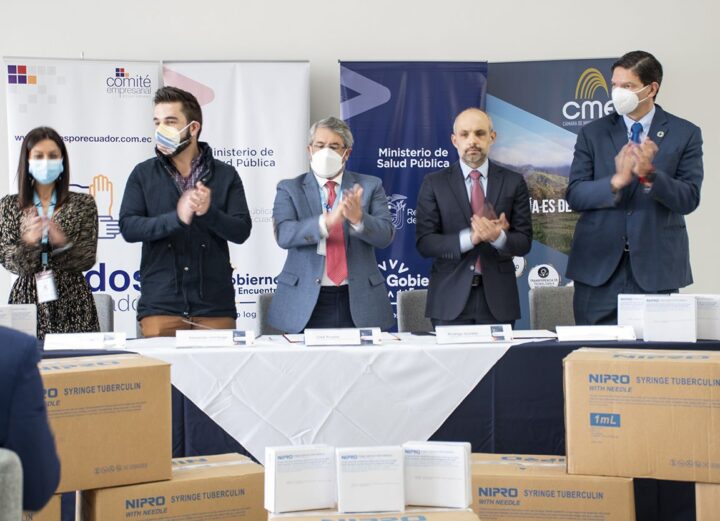 4 millones jeringuillas camara mineria ecuador