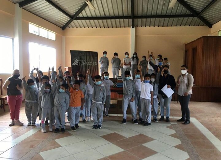 Emsaec S.A. educación Llurimagua