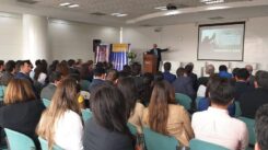 Experiencia colombiana en la eliminación de consultas populares fue debatida en Quito