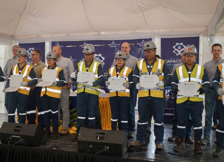 El programa de capacitación para operación minera de Lundin Gold gradúa a su segundo grupo de participantes