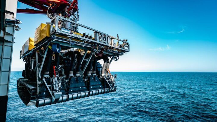 Ecuador es partidario de una moratoria para la exploración comercial del fondo marino