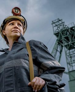 mujeres latinas transformando mineria industria minera