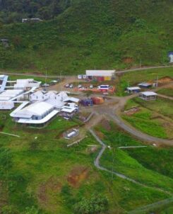 familias santa cecilia solgold ecuador mineria ecuador