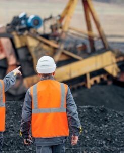 se vuelve a crear ministerio de mineria en Ecuador